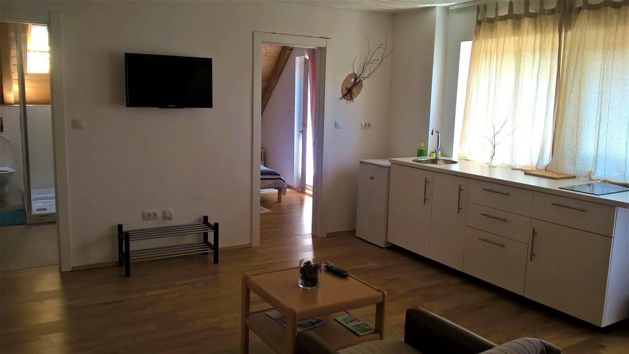 Guesthouse Bor Plitvice Lakes Plitvicka Jezera Luaran gambar